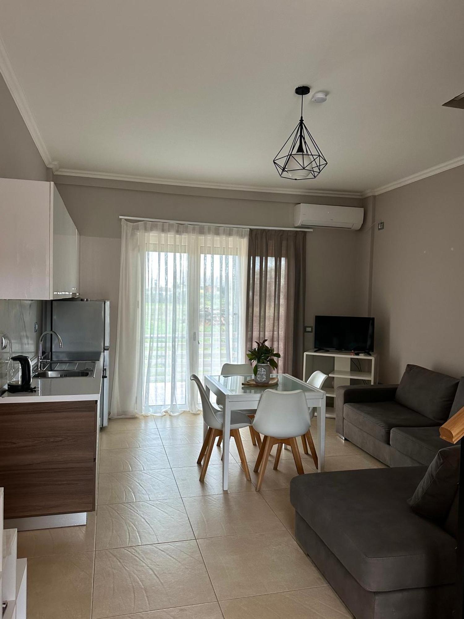 Tea Residence, Gjiri I Lalzit * Durres